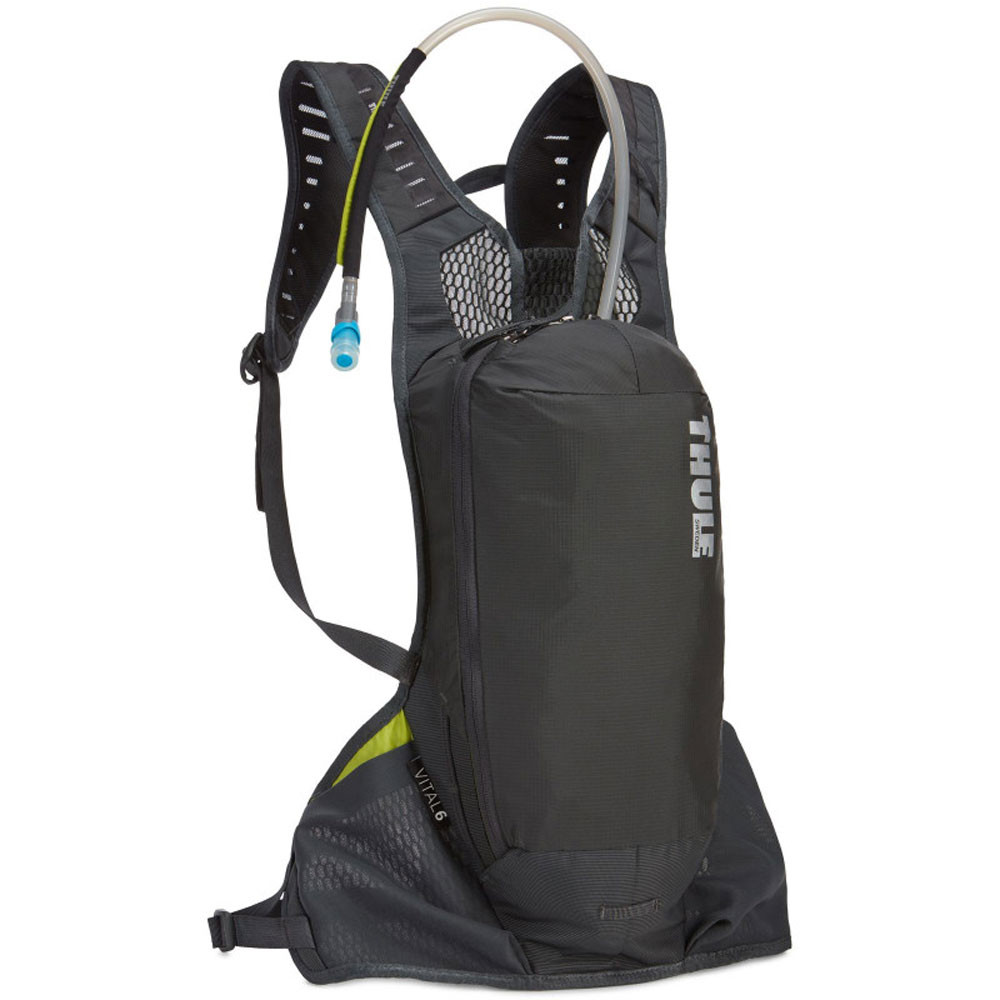 Batoh Thule Vital 6L Farba: čierna