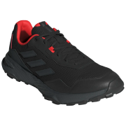 Pánske bežecké topánky Adidas Tracefinder čierna/červená CBLACK/GRESIX/SOLRED