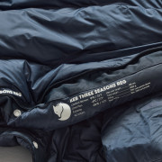 Páperový spacák Fjällräven Keb Three Seasons Regular