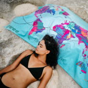 Rýchloschnúci osuška Towee Travel The World 80x160 cm  