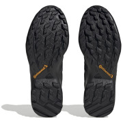 Pánske turistické topánky Adidas Terrex Swift R2 Mid Gtx
