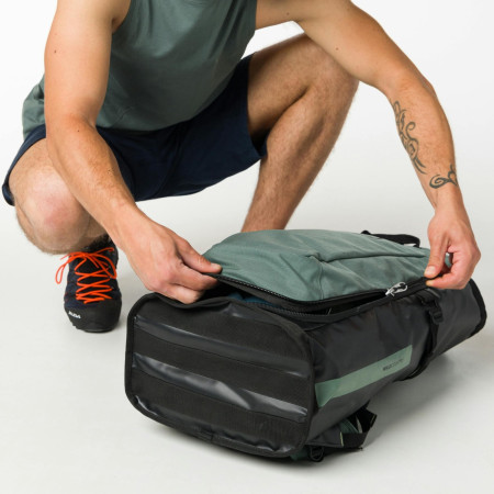 Lezecký batoh Wild Country Crag Hauler 40
