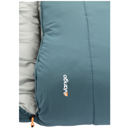 Trojsezónny spacák Vango Stellar Grande