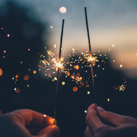 ZHODIŤ, ZABEHNÚŤ, PREKONAŤ, DOSIAHNUŤ