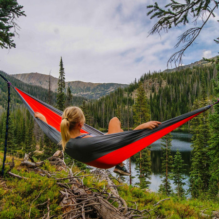 Hojdacie siete - pozor spáči, hamaky útočia