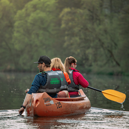 Čo si zbaliť na vodu