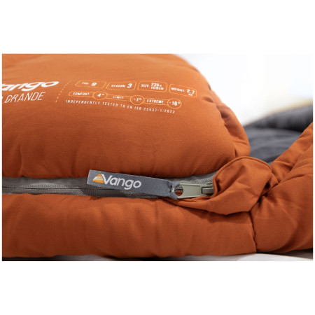 Trojsezónny spacák Vango Stellar Grande