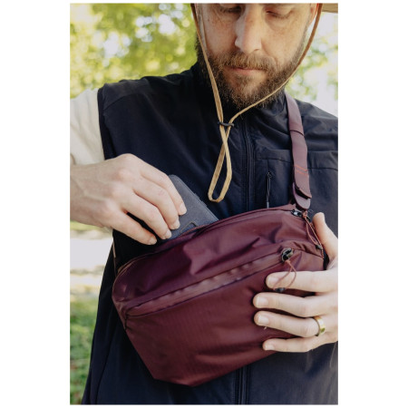 Ľadvinka Peak Design Outdoor Sling 4L