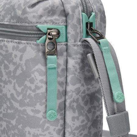 Taška cez rameno Pacsafe GO Festival Crossbody