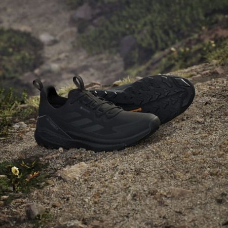 Pánske turistické topánky Adidas Terrex Free Hiker 2 Low Gtx