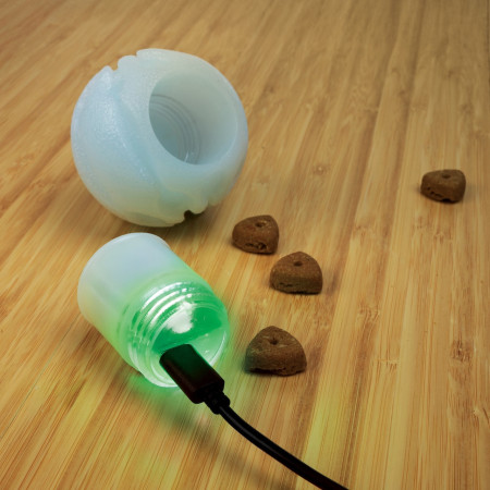 Hračka pre psa Nite Ize Glowstreak Rechargeable Led Ball