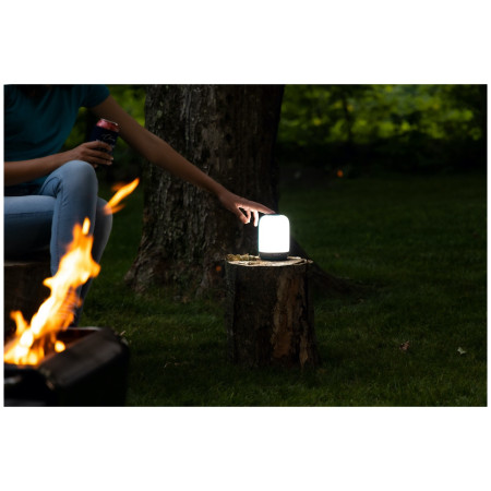 Nabíjacie svietidlo BioLite AlpenGlow 250