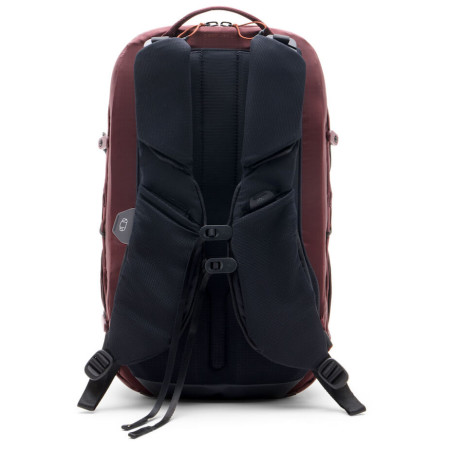 Batoh Peak Design Outdoor Backpack Zip 18L