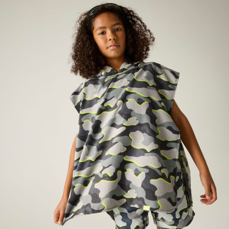 Detské pončo Regatta Kids Towel Robe DrkStrmCamo