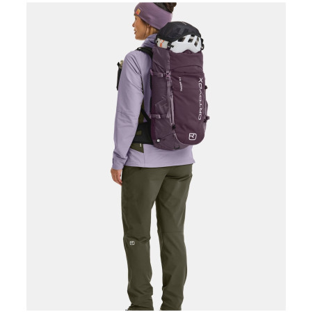 Turistický batoh Ortovox Traverse 28 S