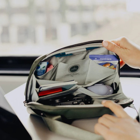 Taška cez rameno Peak Design Travel Crossbody 3L