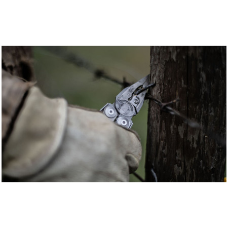 Multitool Leatherman Surge