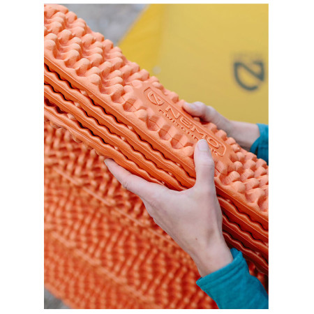 Karimatka NEMO Equipment Switchback Insulated Short