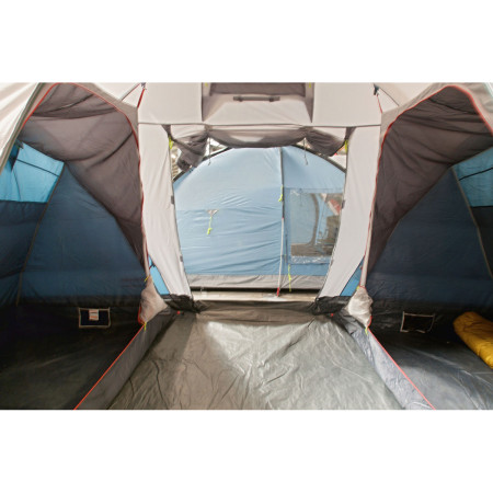 Stan Pinguin Base Camp