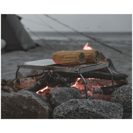 Grilovací rošt Easy Camp Campfire Grill Trivet