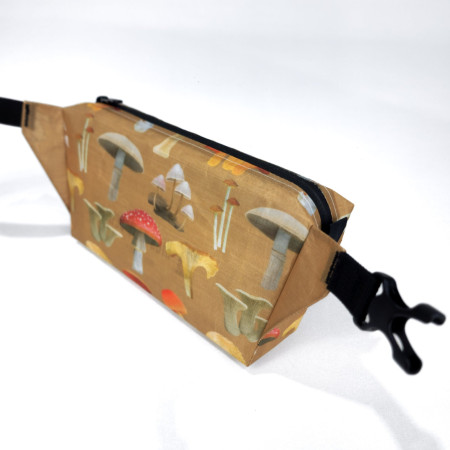 Ľadvinka High Tail Designs Fanny Pack Botany Poster
