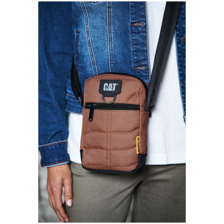 Taška cez rameno Caterpillar Millennial Classic Rodney