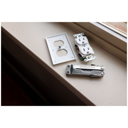 Multitool Leatherman Rebar Box