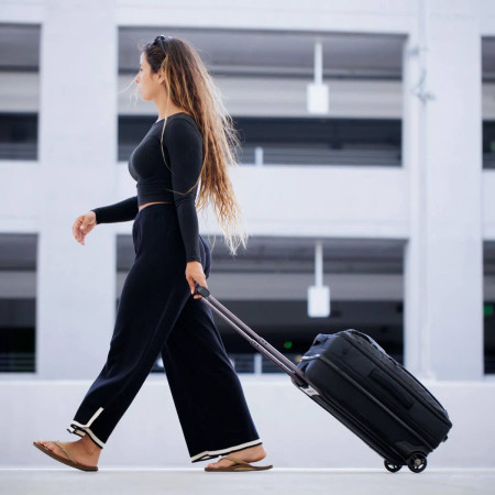 Cestovný kufor Dakine Split Carry On Roller Bag 42L+