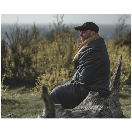 Deka Easy Camp Falcon Blanket