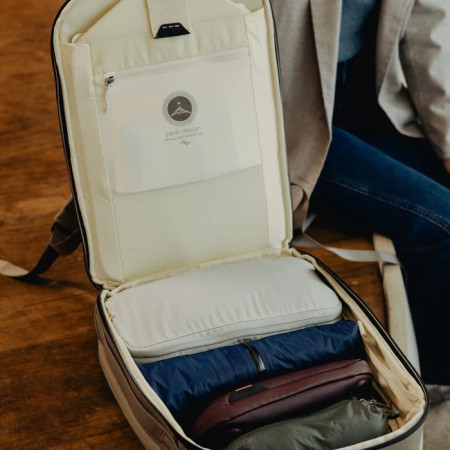 Batoh Peak Design Travel Backpack 20L