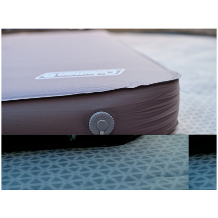 Samonafukovacia karimatka Coleman Supercomfort 7.5 double