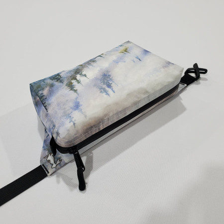 Ľadvinka High Tail Designs Fanny Pack Foggy Forest