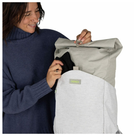 Mestský batoh Osprey Arcane Earth Roll Top