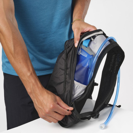 Bežecký batoh Salomon Cross 4