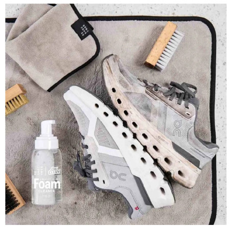 Čistiaca sada Reshoevn8r Oxiclean Sneaker + Hat Foam Cleaning Kit