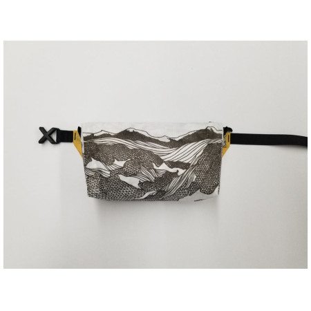 Ľadvinka High Tail Designs Fanny Pack Low Poly