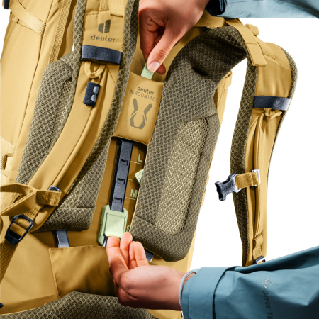 Dámsky turistický batoh Deuter Aircontact Core 45+10 SL