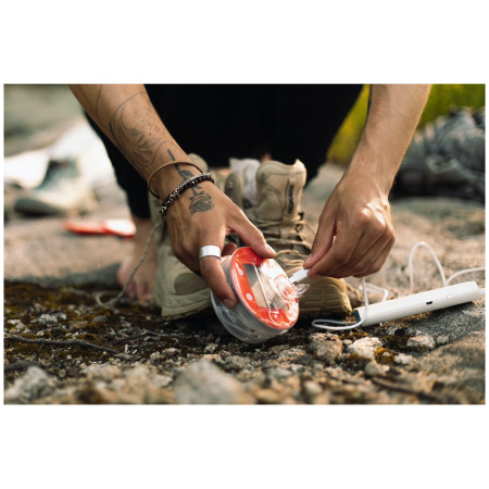 Solárna lampa BioLite Luci Emergency