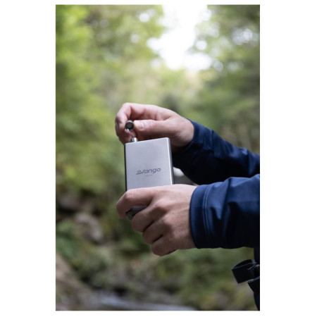 Ploskačka Vango Titanium Hip Flask 120ml
