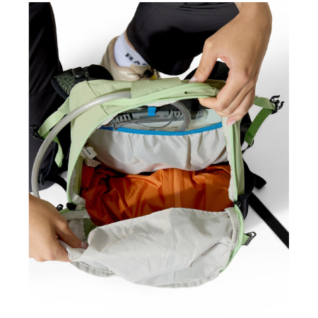 Dámsky turistický batoh Rab Airox 22 ND