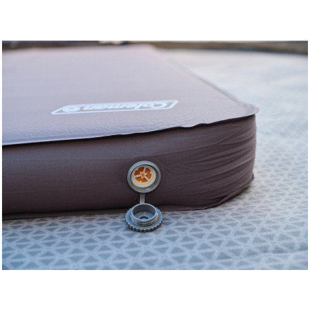 Samonafukovacia karimatka Coleman Supercomfort12 single