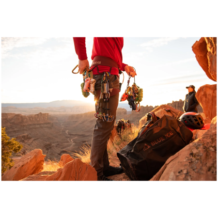 Horolezecký úväzok Blue Ice Cuesta Harness