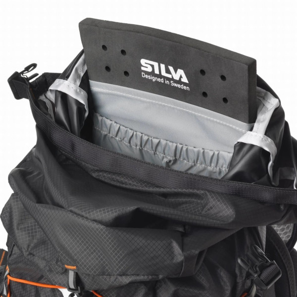 Bežecký batoh Silva Strive Mountain Pack 23+3