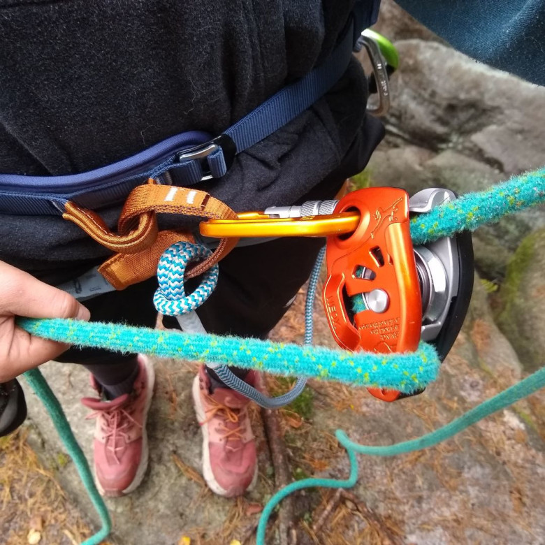 TEST: Istiaca brzda Petzl Neox